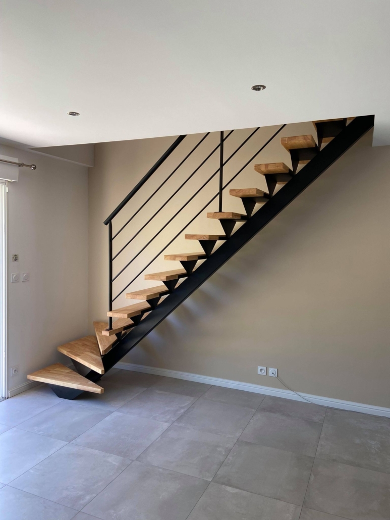 bouclet-exemple-rampe-en-acier-sur-escalier-773x1030 Escaliers Etienne Bouclet