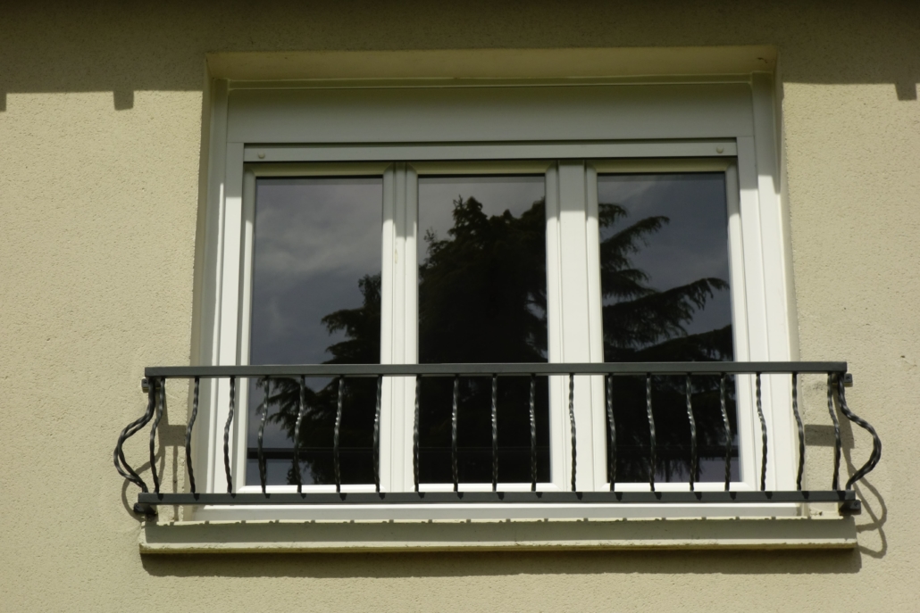 bouclet_12fenetres-pvc_13volets-roulants_19rambardes_28-restaurationthermolaquage-rambarde-existante-1030x687 Fenêtres Etienne Bouclet